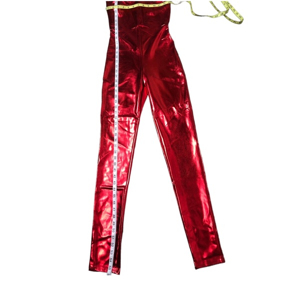 🎃Women’s Red Metallic jumpsuit varios sizes❤️ - Picture 11 of 12
